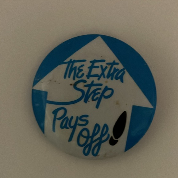 Vintage New York Telephone Pins (2) - Picture 3 of 8